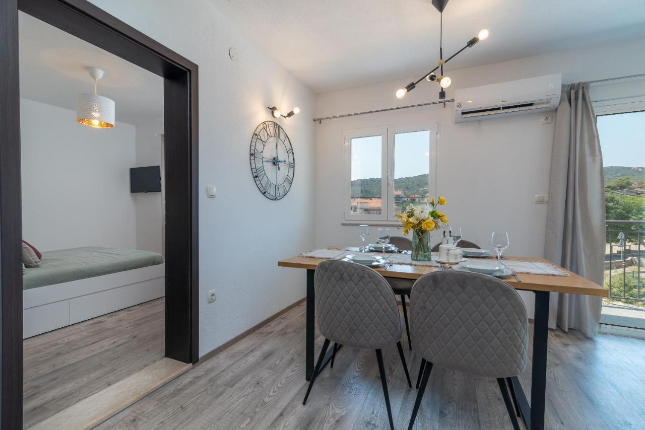 Beach Apartman Marela Slatine Zewnętrze zdjęcie
