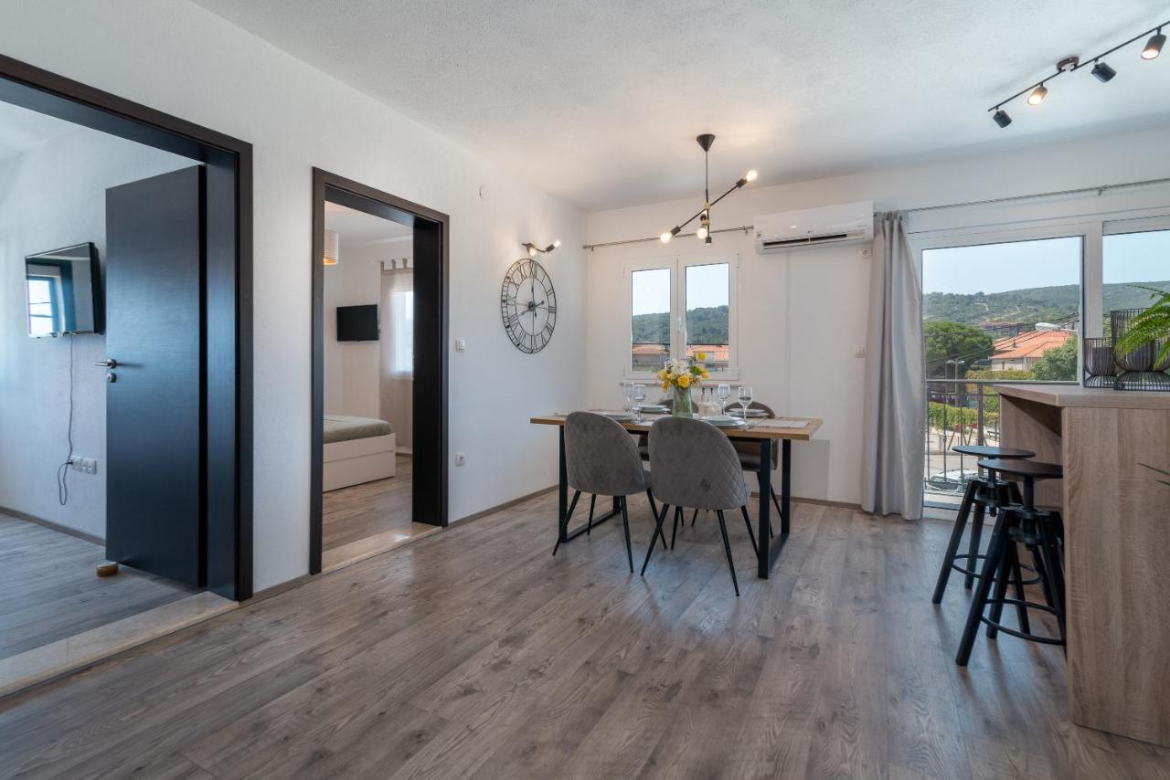 Beach Apartman Marela Slatine Zewnętrze zdjęcie