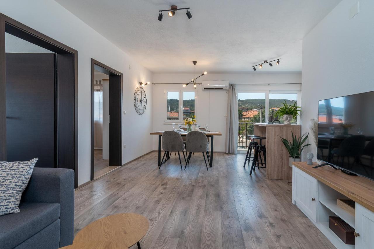 Beach Apartman Marela Slatine Zewnętrze zdjęcie